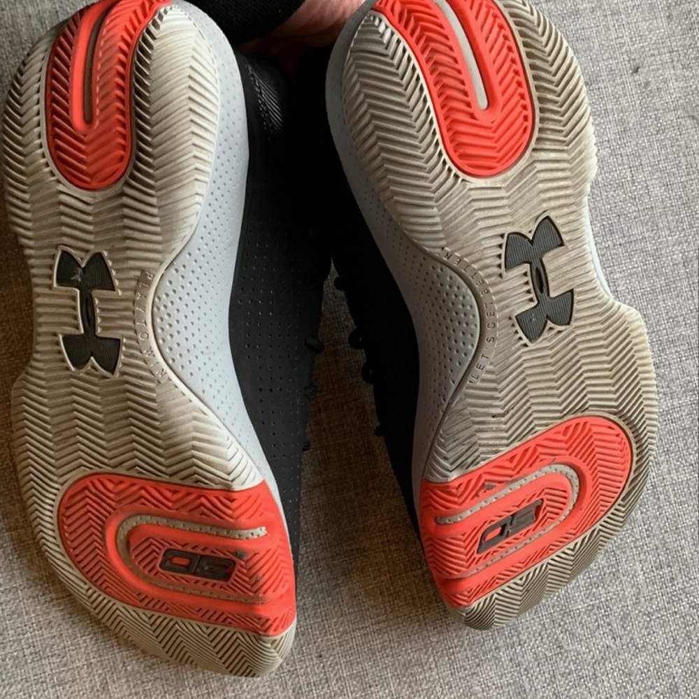 Steph Curry Under Armour size 6 youth excellent condition sneakers - Picture 5 of 7